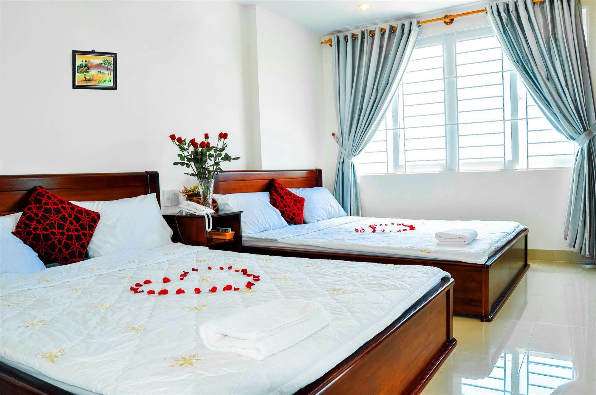 Thien Thanh Hotel - E Dragon 芽庄 外观 照片
