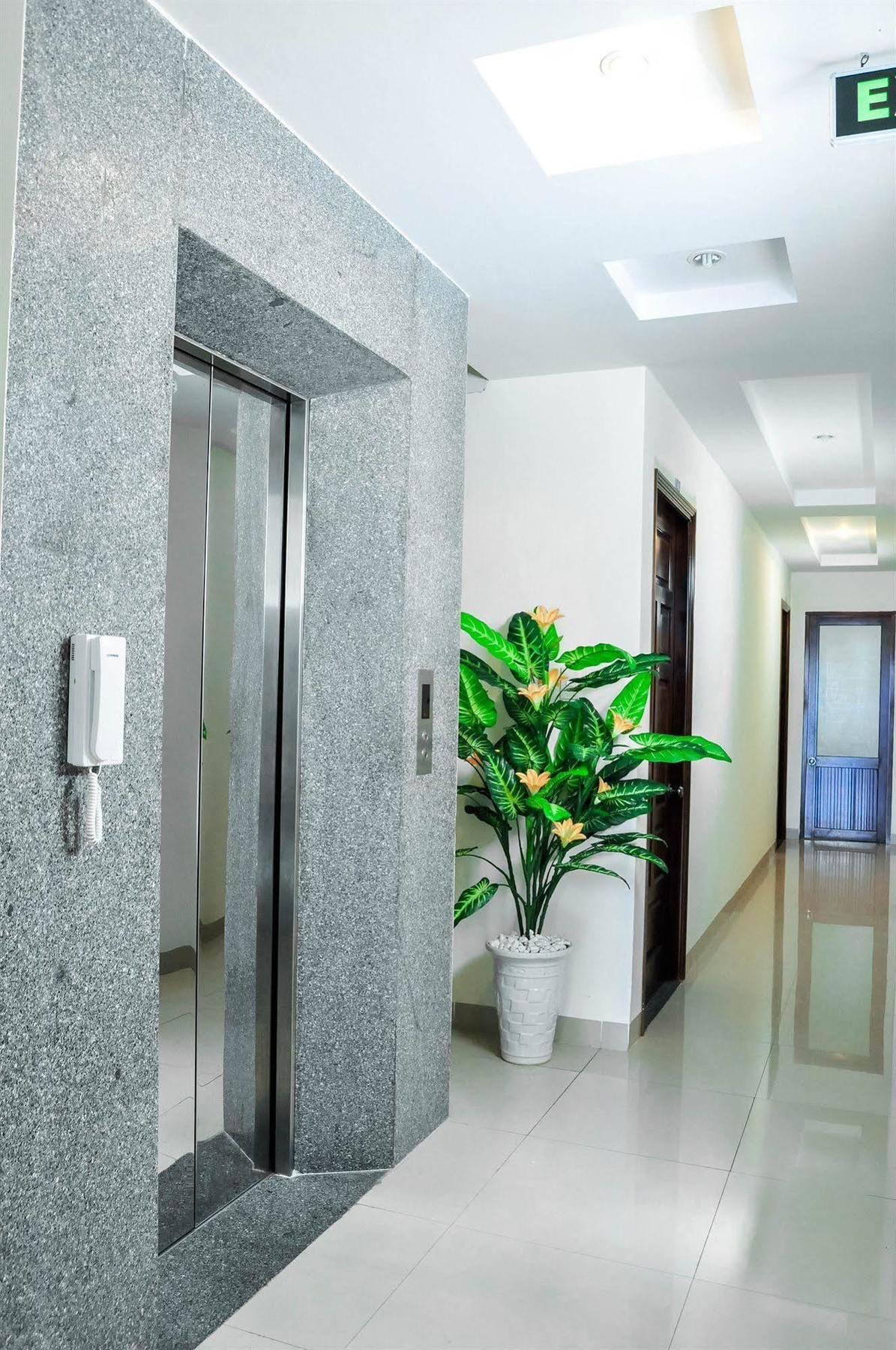 Thien Thanh Hotel - E Dragon 芽庄 外观 照片